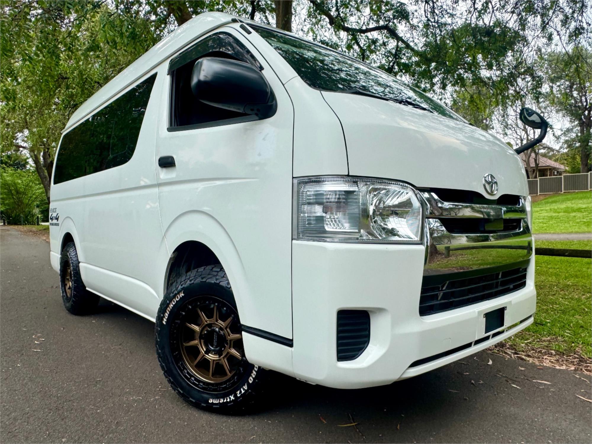 2018 TOYOTA HIACE GDH206 6 SP AUTOMATIC VAN