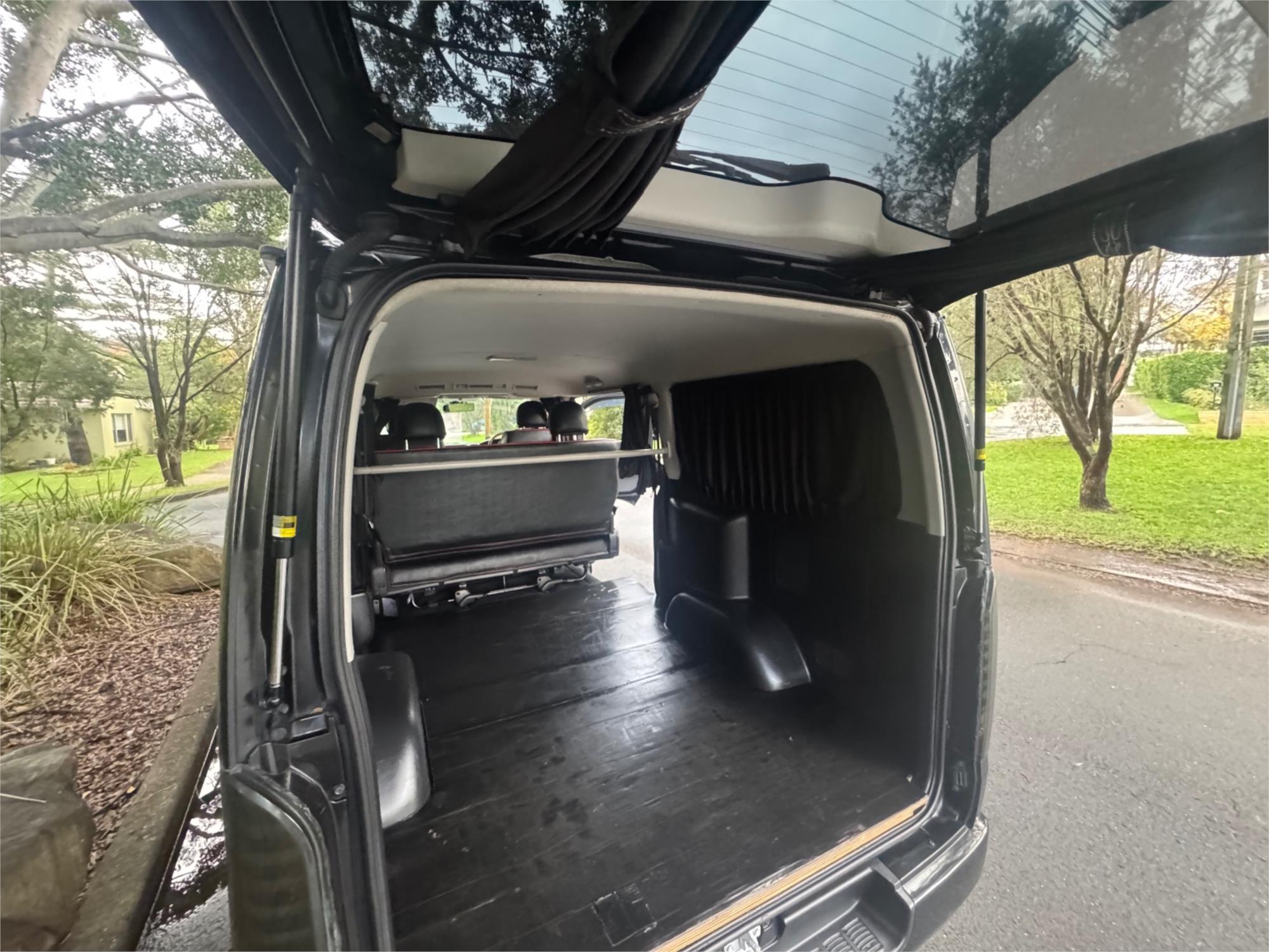 2013 TOYOTA HIACE KDH201R MY12 UPGRADE LWB 4 SP AUTOMATIC 4D VAN