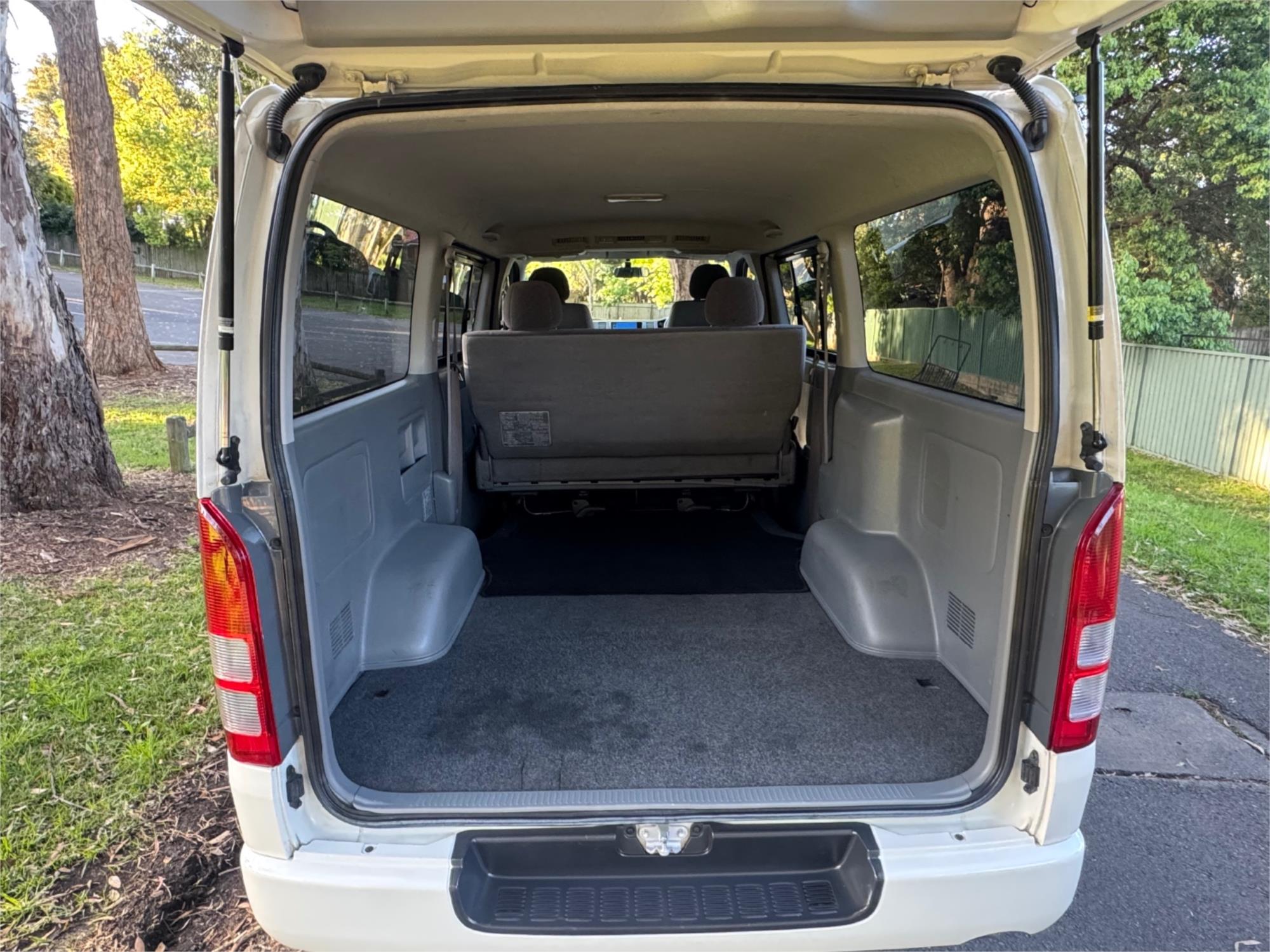 2008 TOYOTA HIACE KDH206 4WD DX VAN