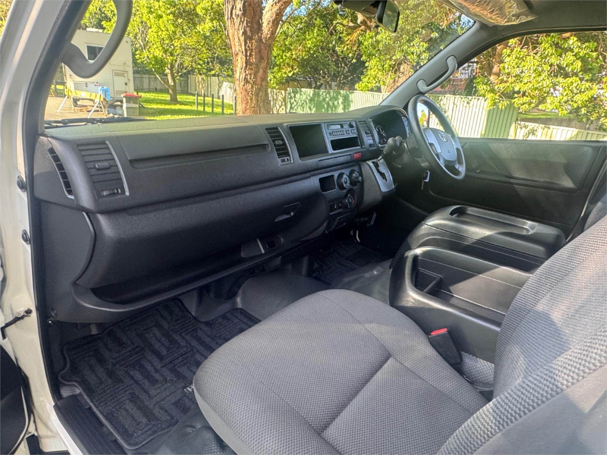 2019 TOYOTA HIACE TRH206 AUTOMATIC 2D VAN