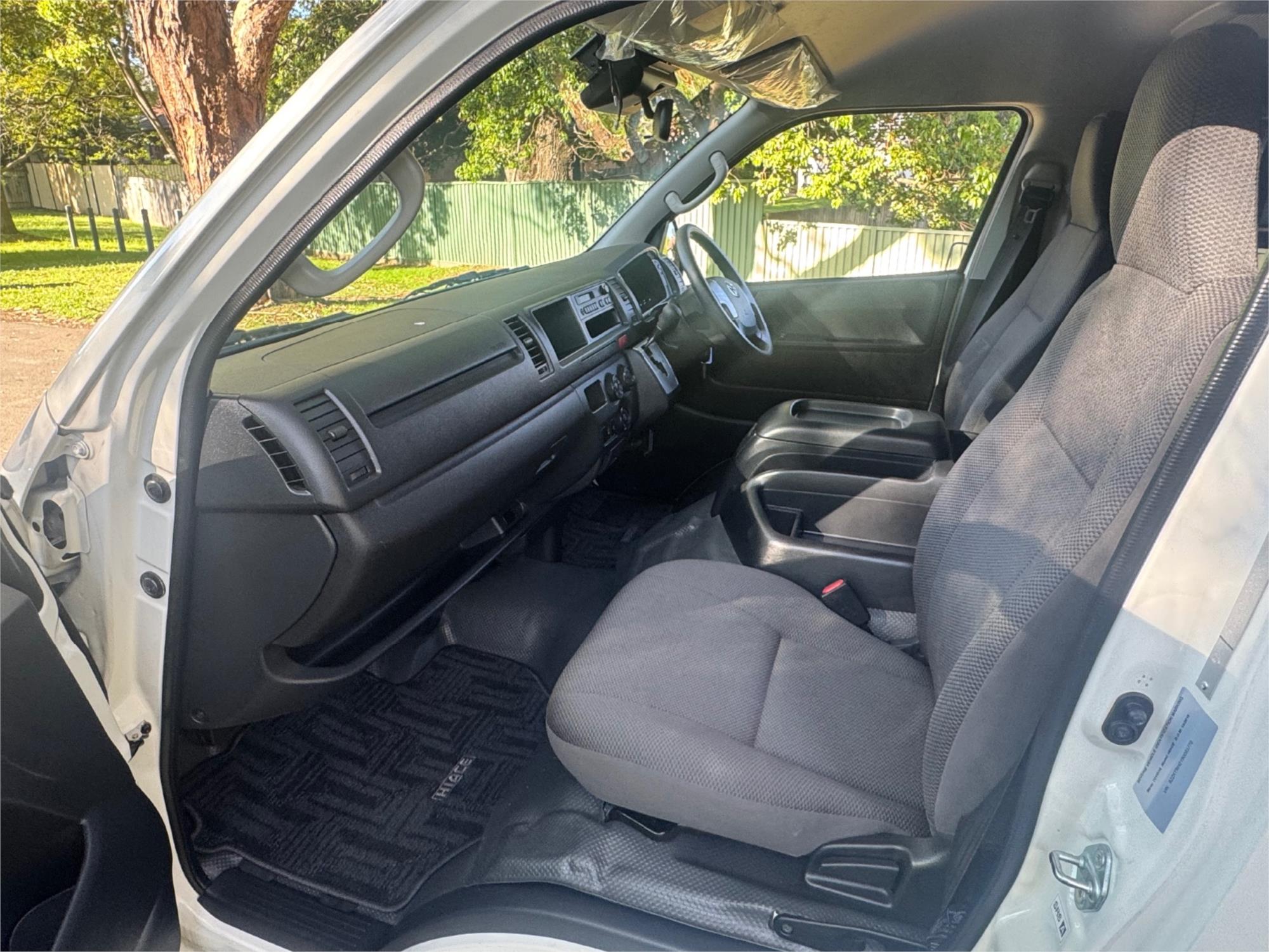 2019 TOYOTA HIACE TRH206 AUTOMATIC 2D VAN