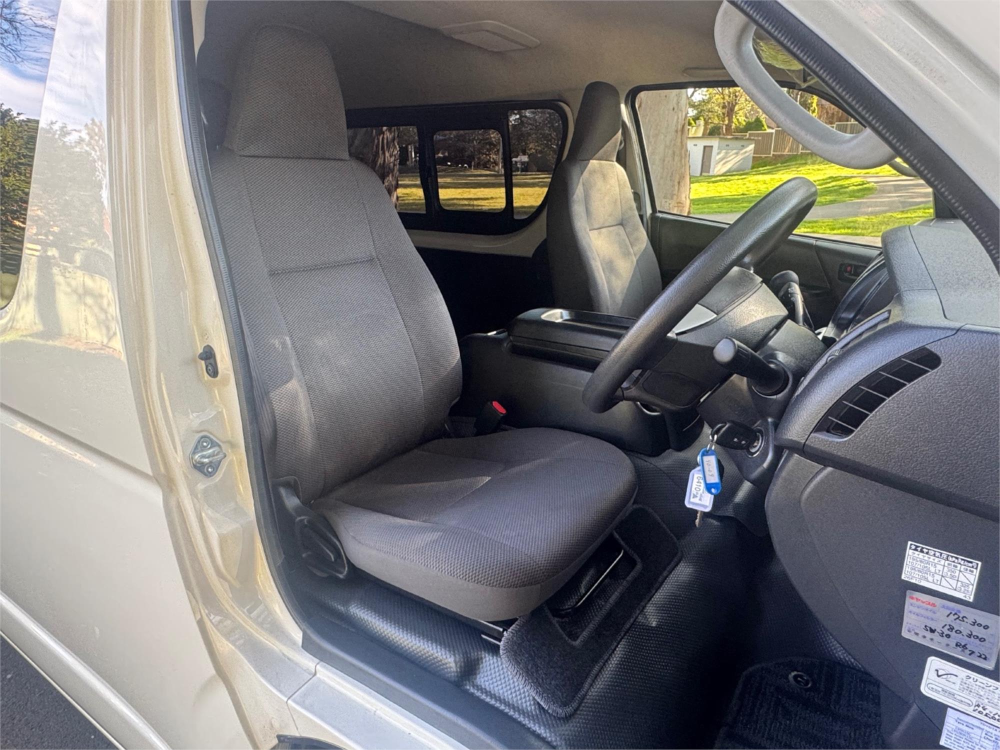 2019 TOYOTA HIACE TRH206 AUTOMATIC 2D VAN