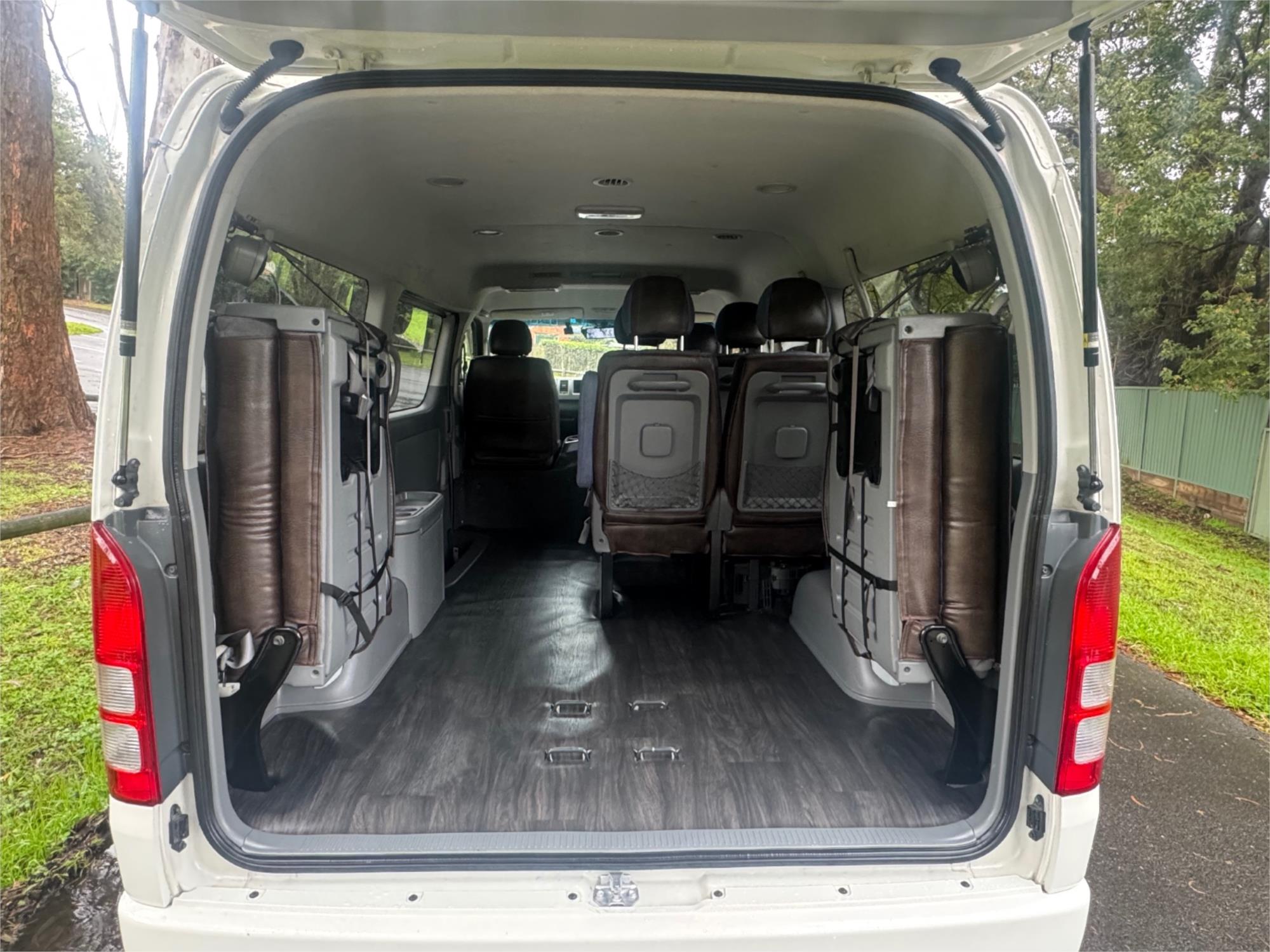2008 TOYOTA HIACE 4 SP AUTOMATIC BUS