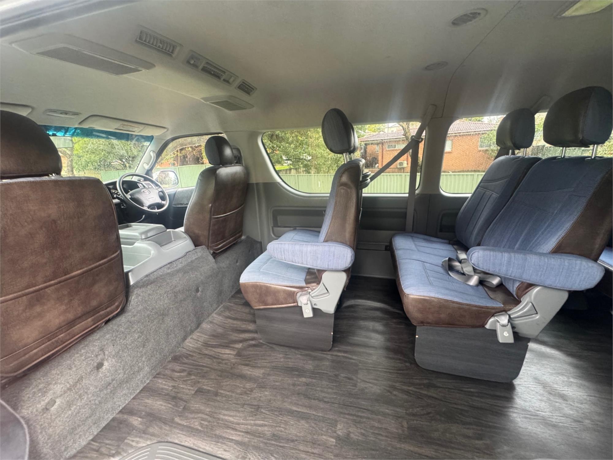 2008 TOYOTA HIACE 4 SP AUTOMATIC BUS