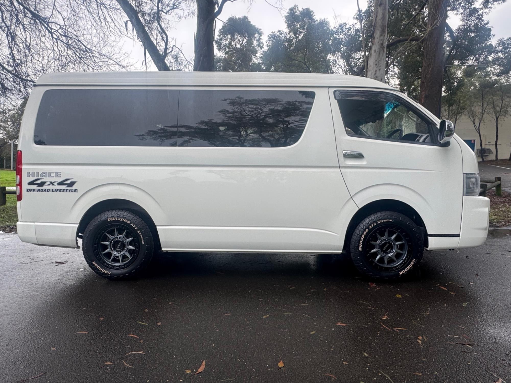 2008 TOYOTA HIACE 4 SP AUTOMATIC BUS
