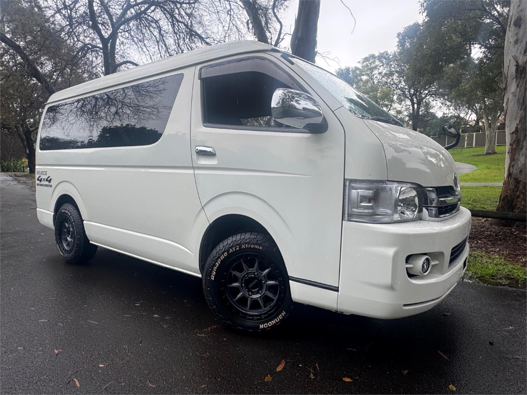 2008 TOYOTA HIACE 4 SP AUTOMATIC BUS