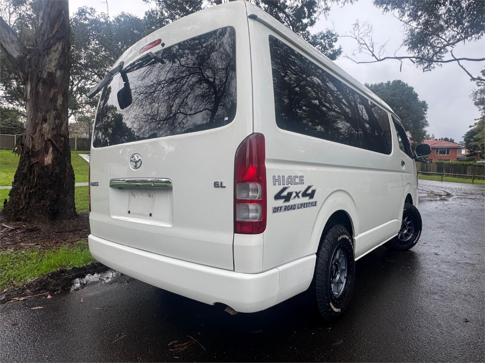 2008 TOYOTA HIACE 4 SP AUTOMATIC BUS