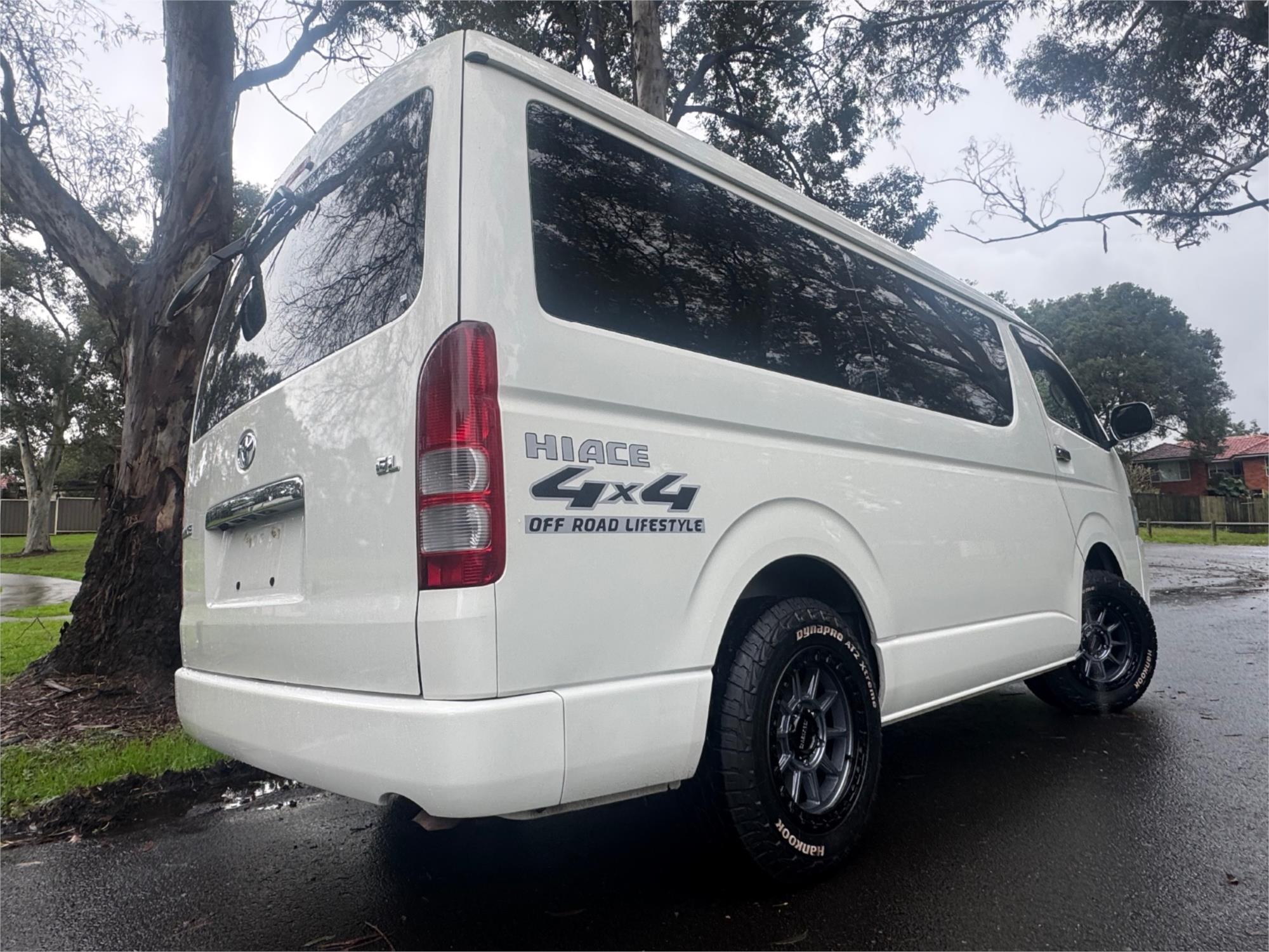 2008 TOYOTA HIACE 4 SP AUTOMATIC BUS