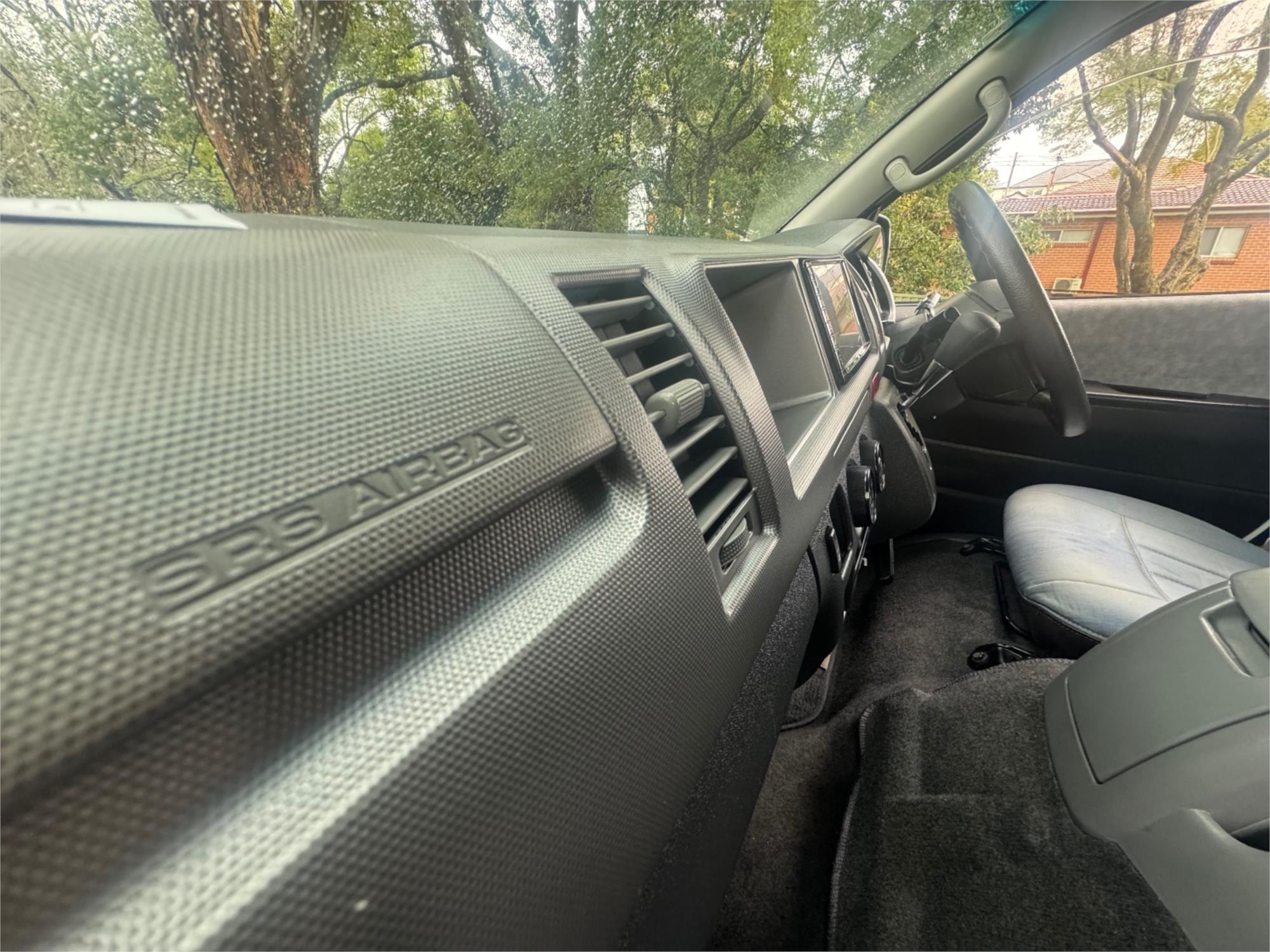 2008 TOYOTA HIACE 4 SP AUTOMATIC BUS