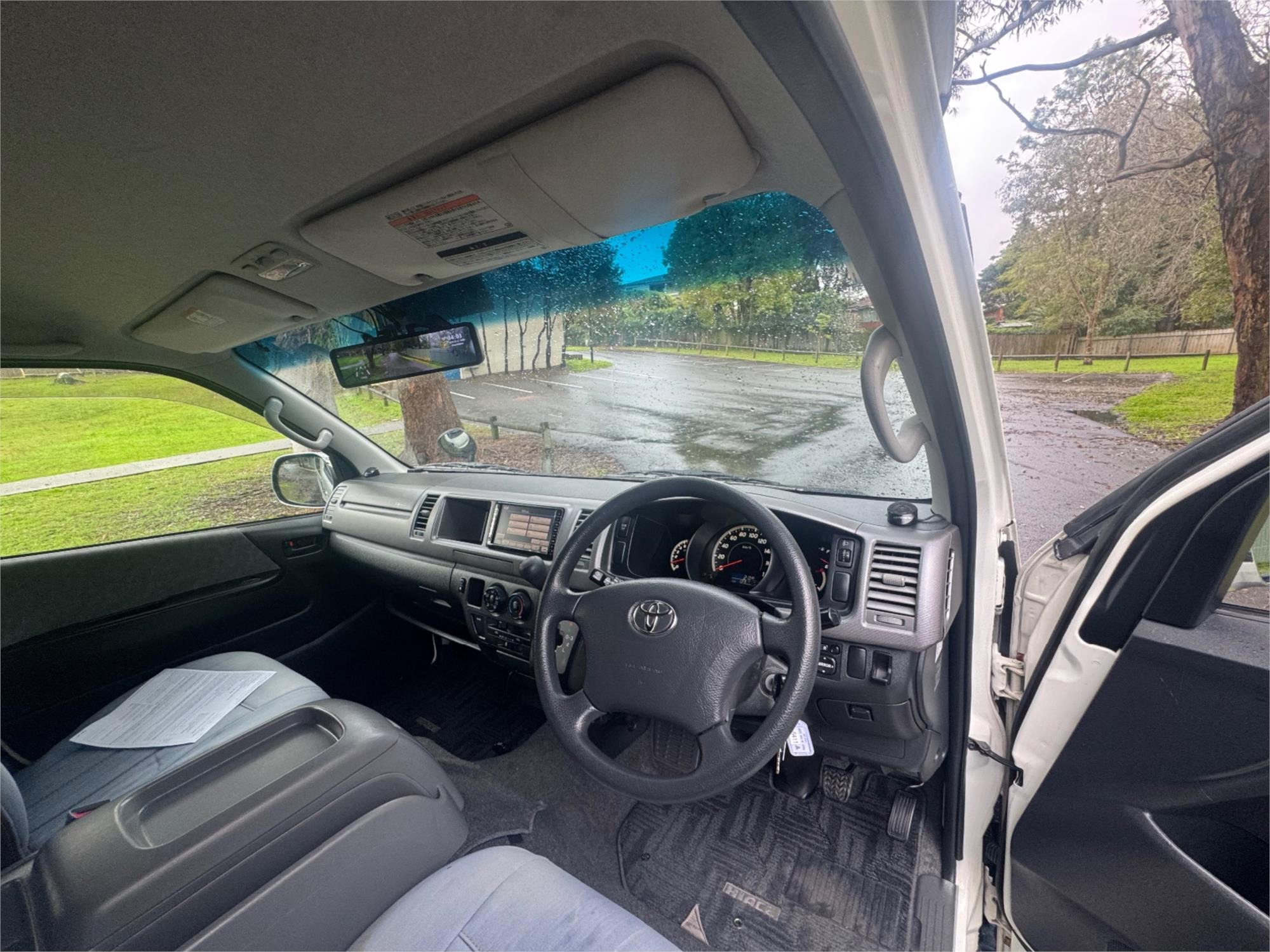 2008 TOYOTA HIACE 4 SP AUTOMATIC BUS