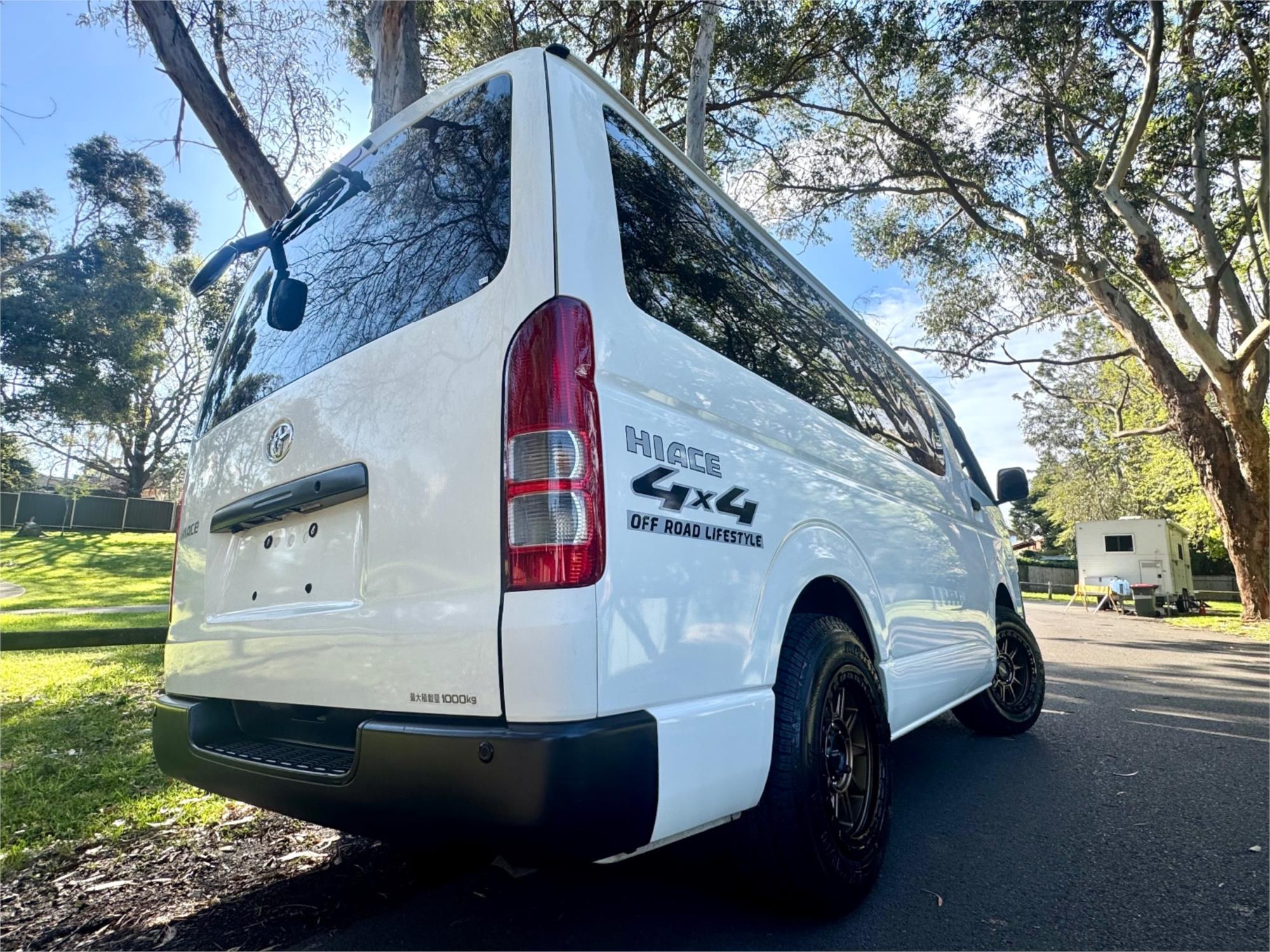 2018 TOYOTA HIACE AUTOMATIC VAN