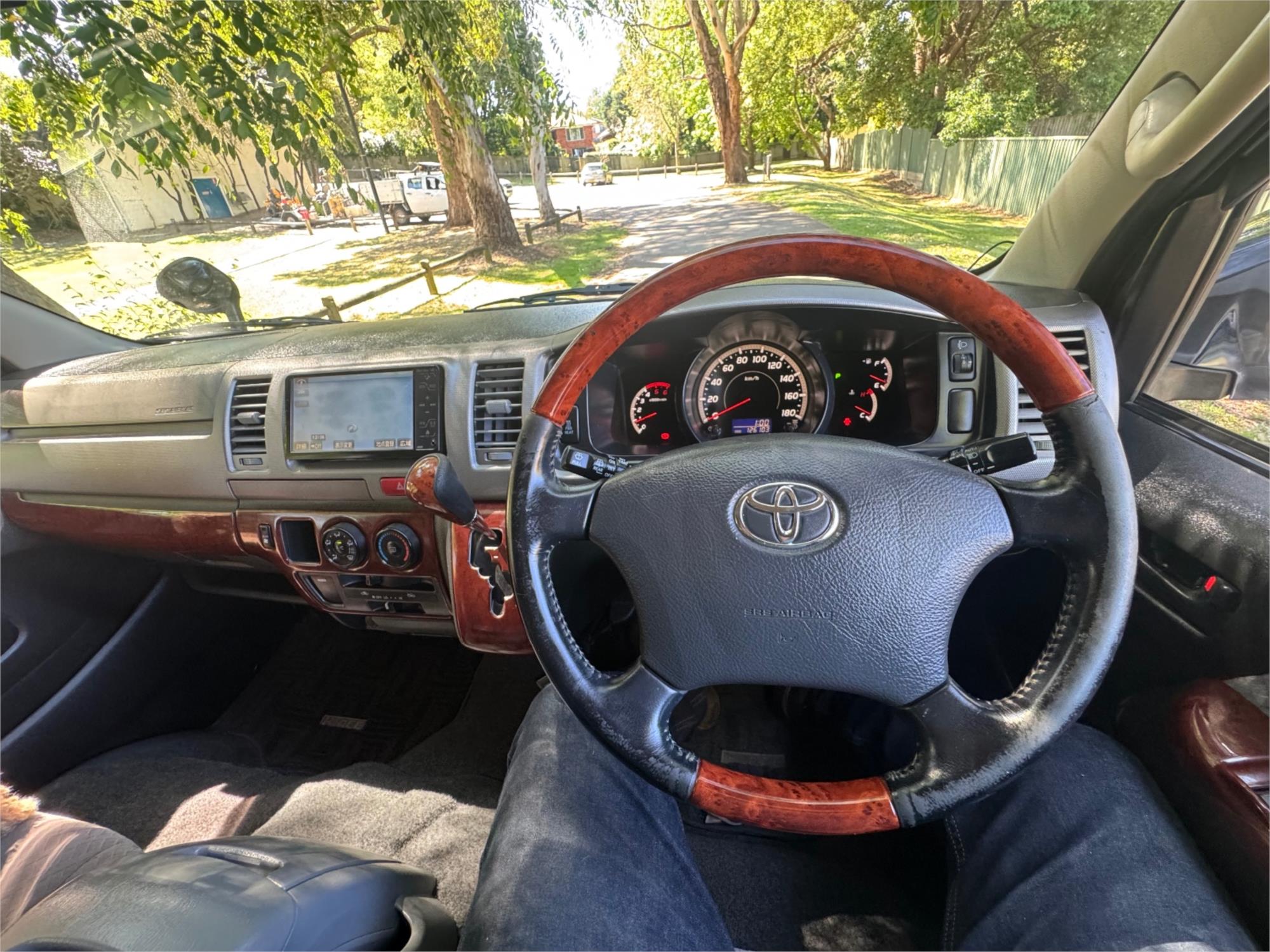 2008 TOYOTA HIACE KDH206 5 SP MANUAL VAN