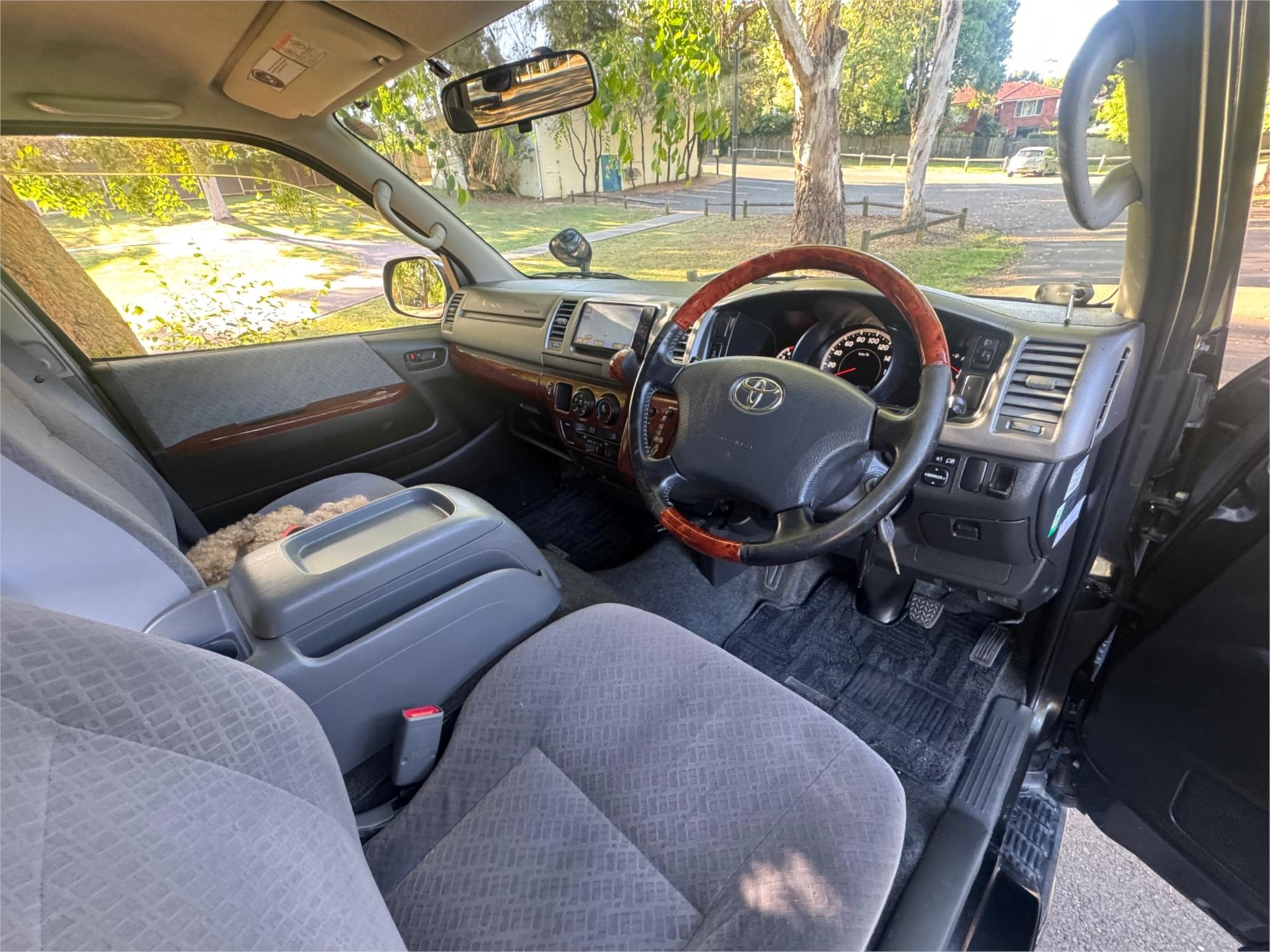 2008 TOYOTA HIACE KDH206 5 SP MANUAL VAN