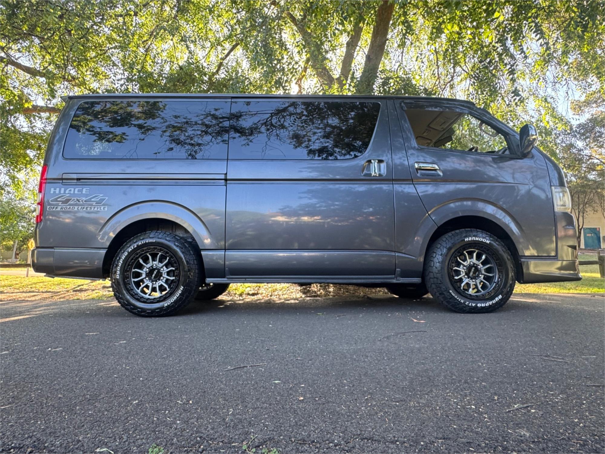 2008 TOYOTA HIACE KDH206 5 SP MANUAL VAN