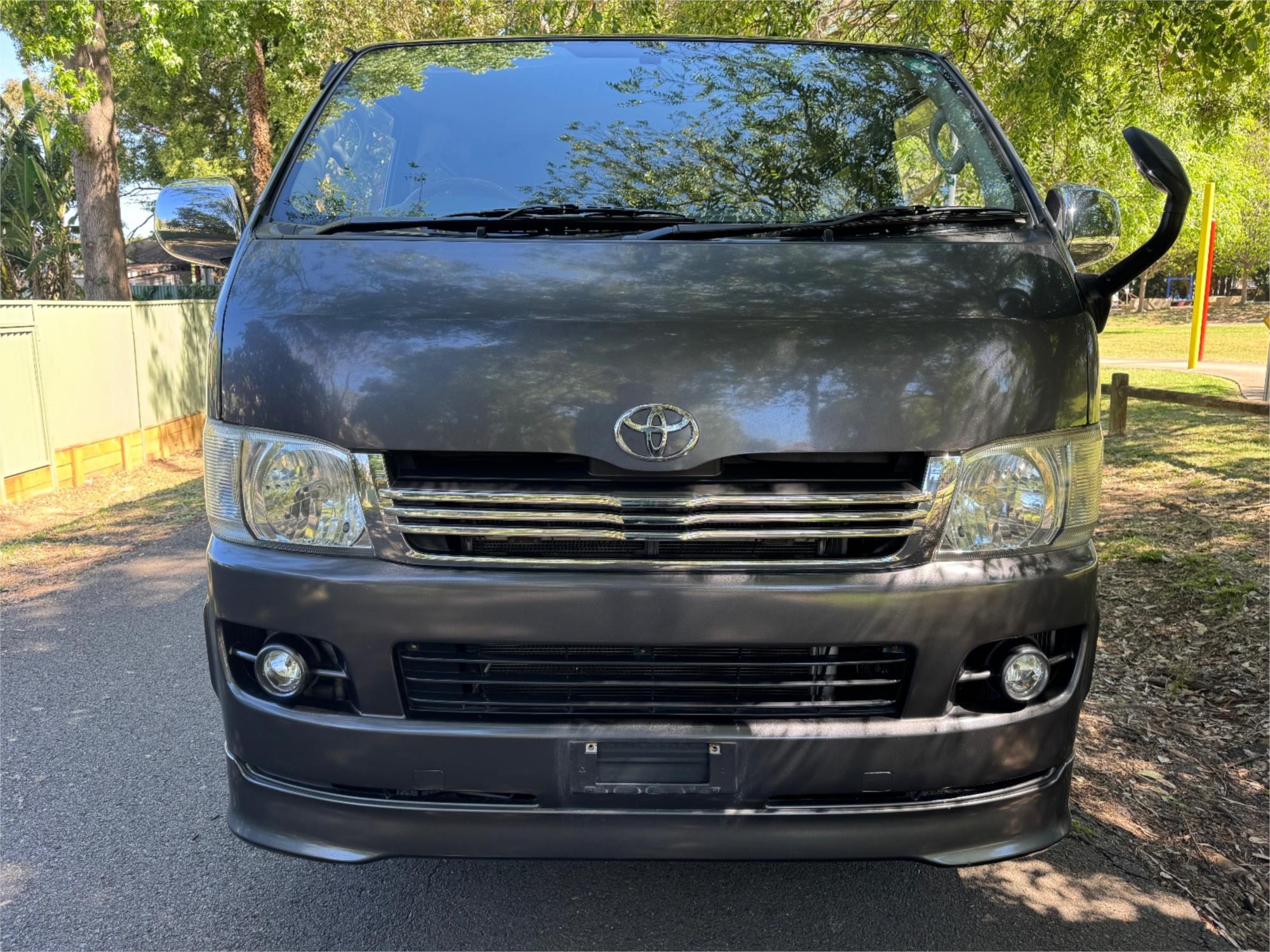2008 TOYOTA HIACE KDH206 5 SP MANUAL VAN