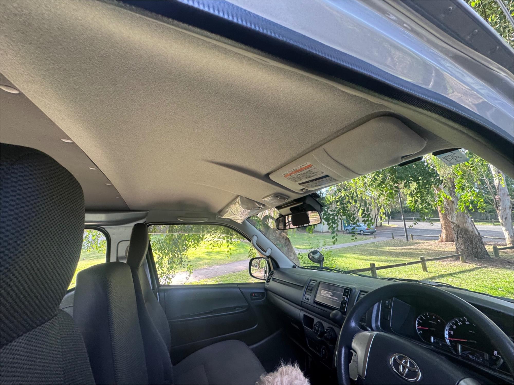 2018 TOYOTA HIACE AUTOMATIC VAN