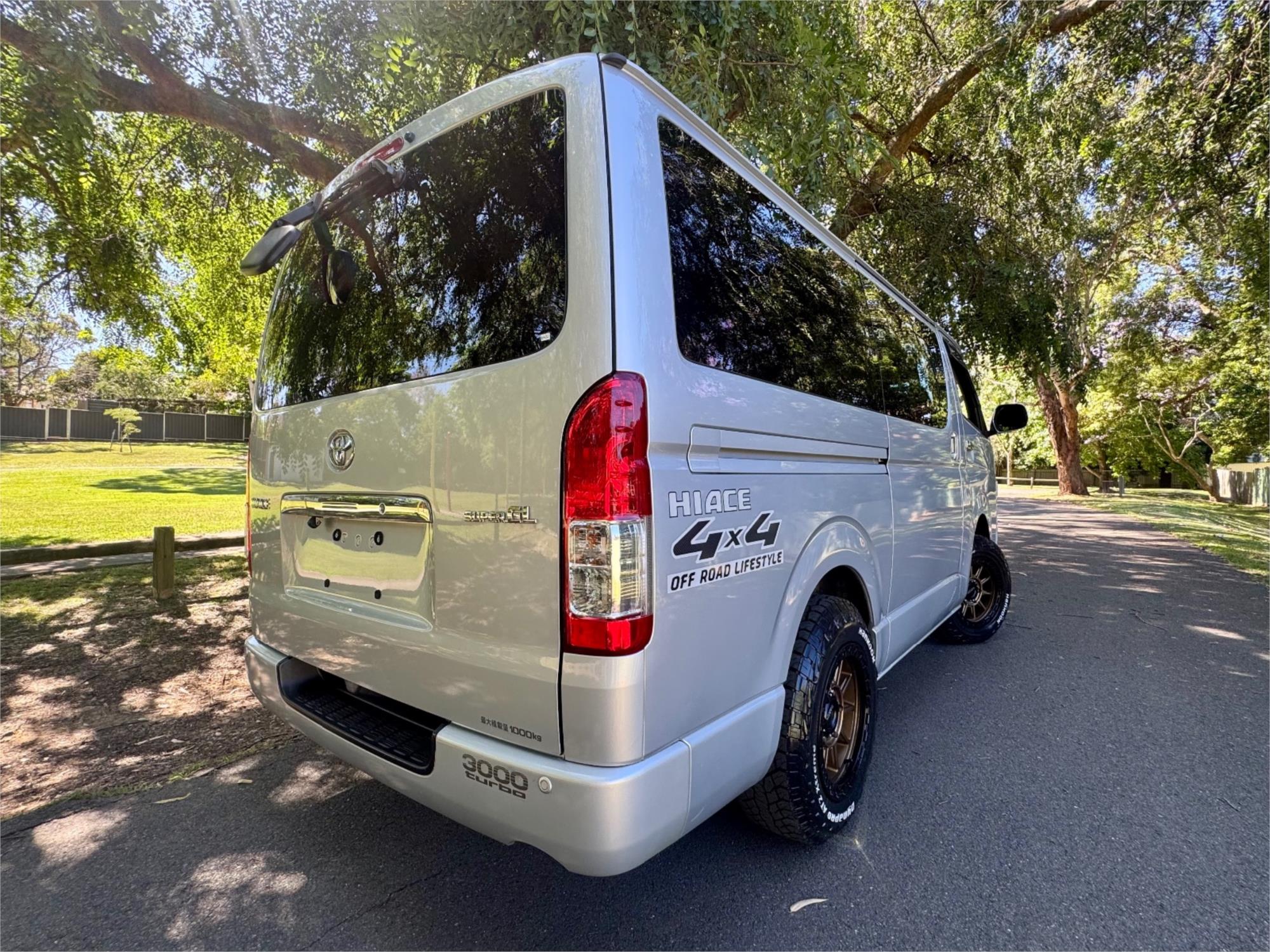 2018 TOYOTA HIACE GDH206 6 SP AUTOMATIC VAN