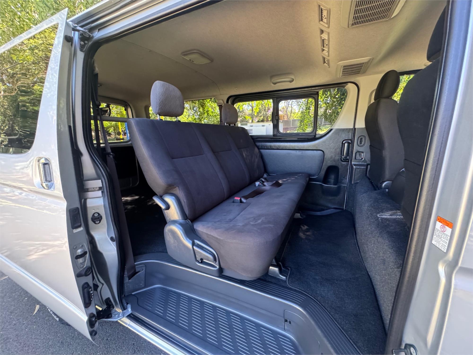 2018 TOYOTA HIACE GDH206 6 SP AUTOMATIC VAN