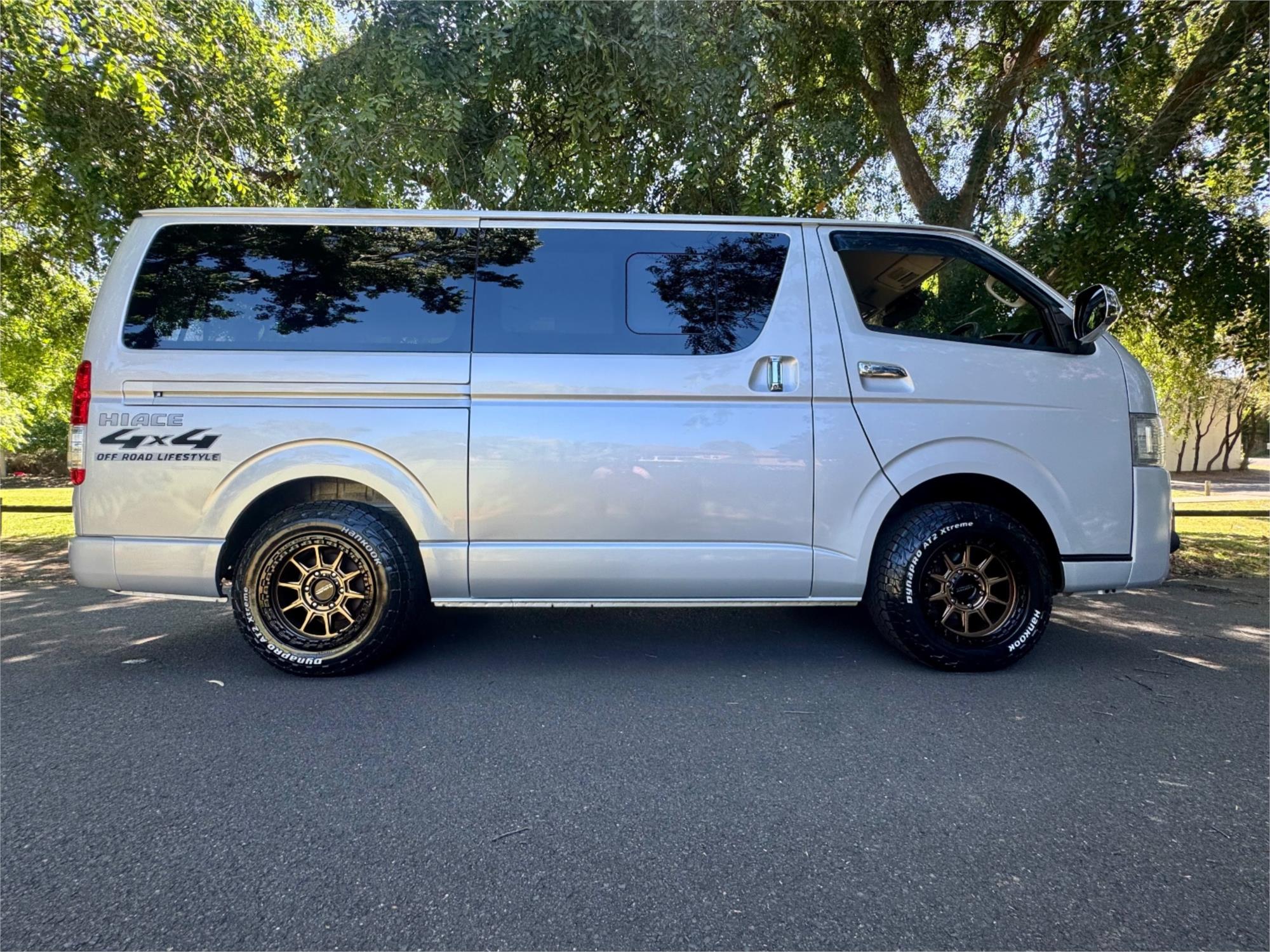 2018 TOYOTA HIACE GDH206 6 SP AUTOMATIC VAN