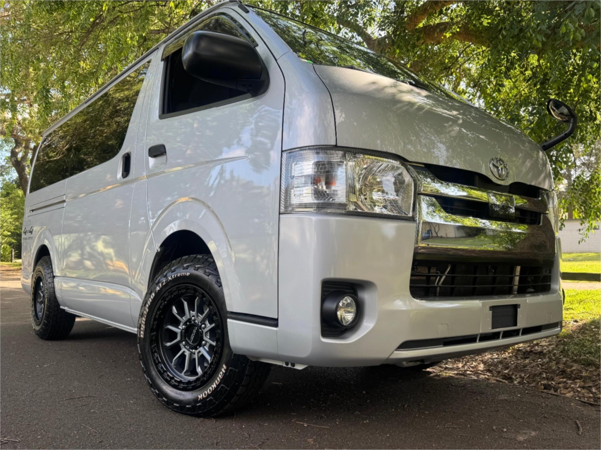 2018 TOYOTA HIACE GDH206 6 SP AUTOMATIC VAN