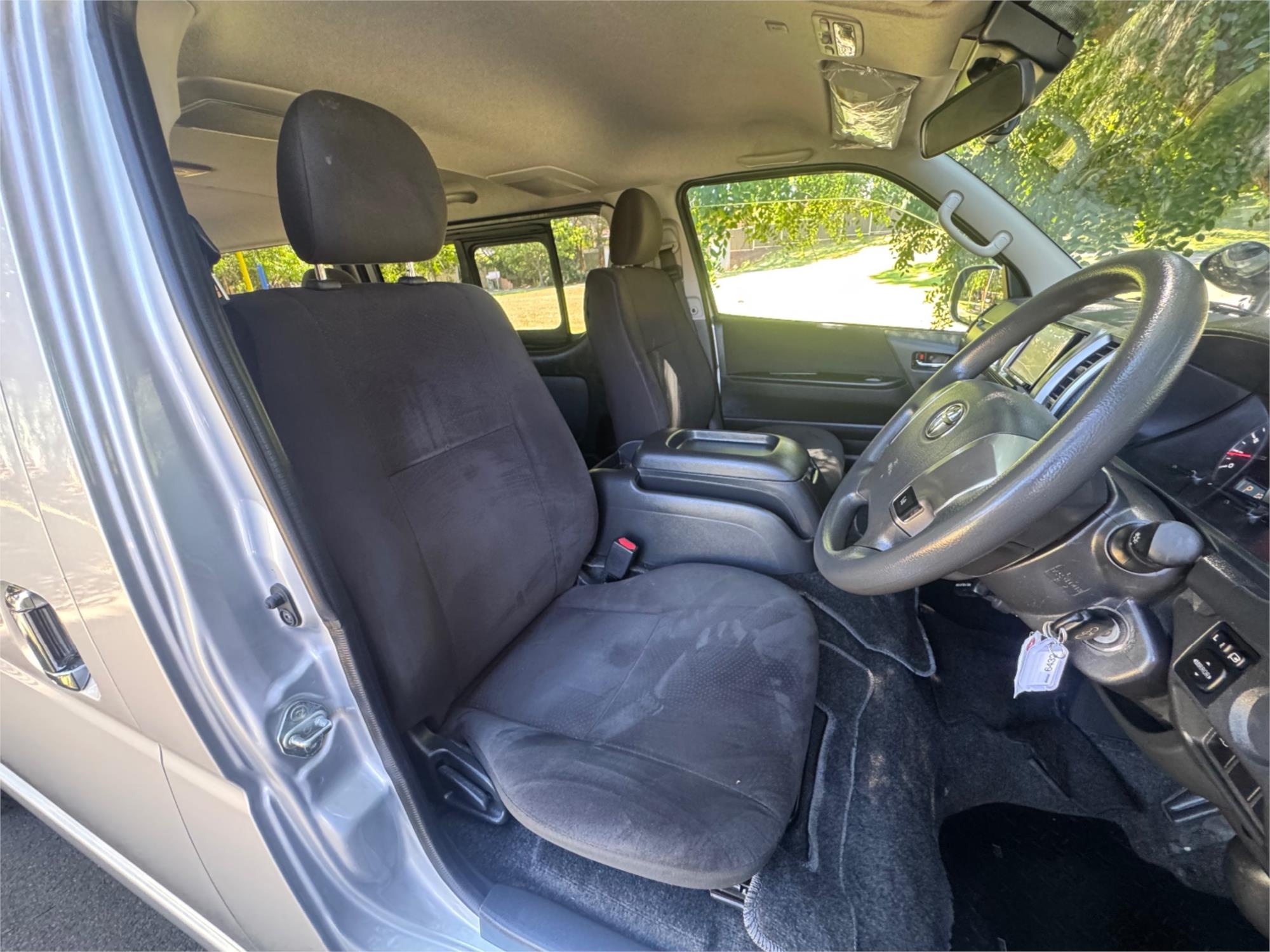 2018 TOYOTA HIACE GDH206 6 SP AUTOMATIC VAN