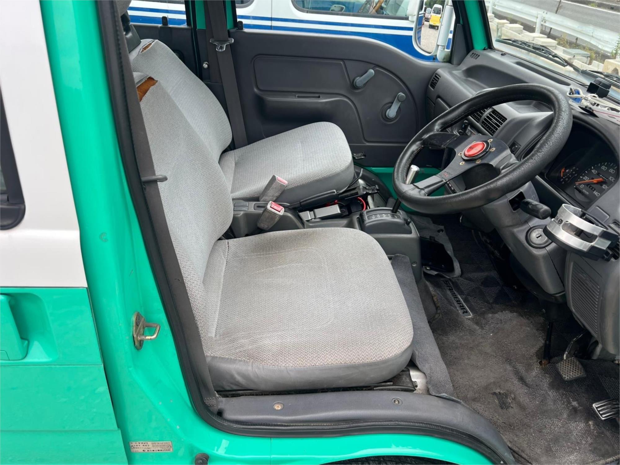 1995 SUBARU SAMBAR BUS