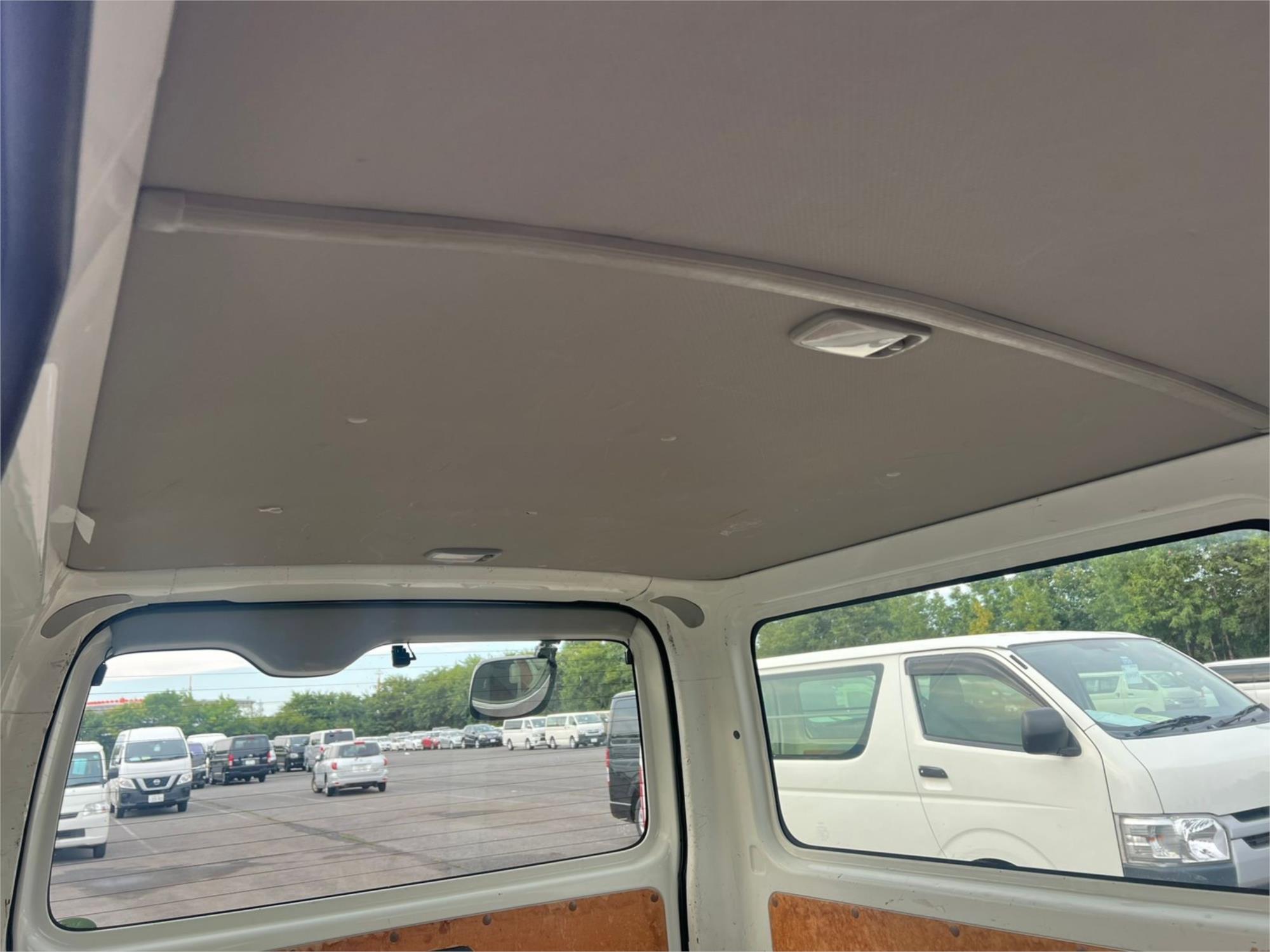 2015 TOYOTA HIACE KDH206R MY15 REGIUS ACE DX 4WD MANUAL VAN