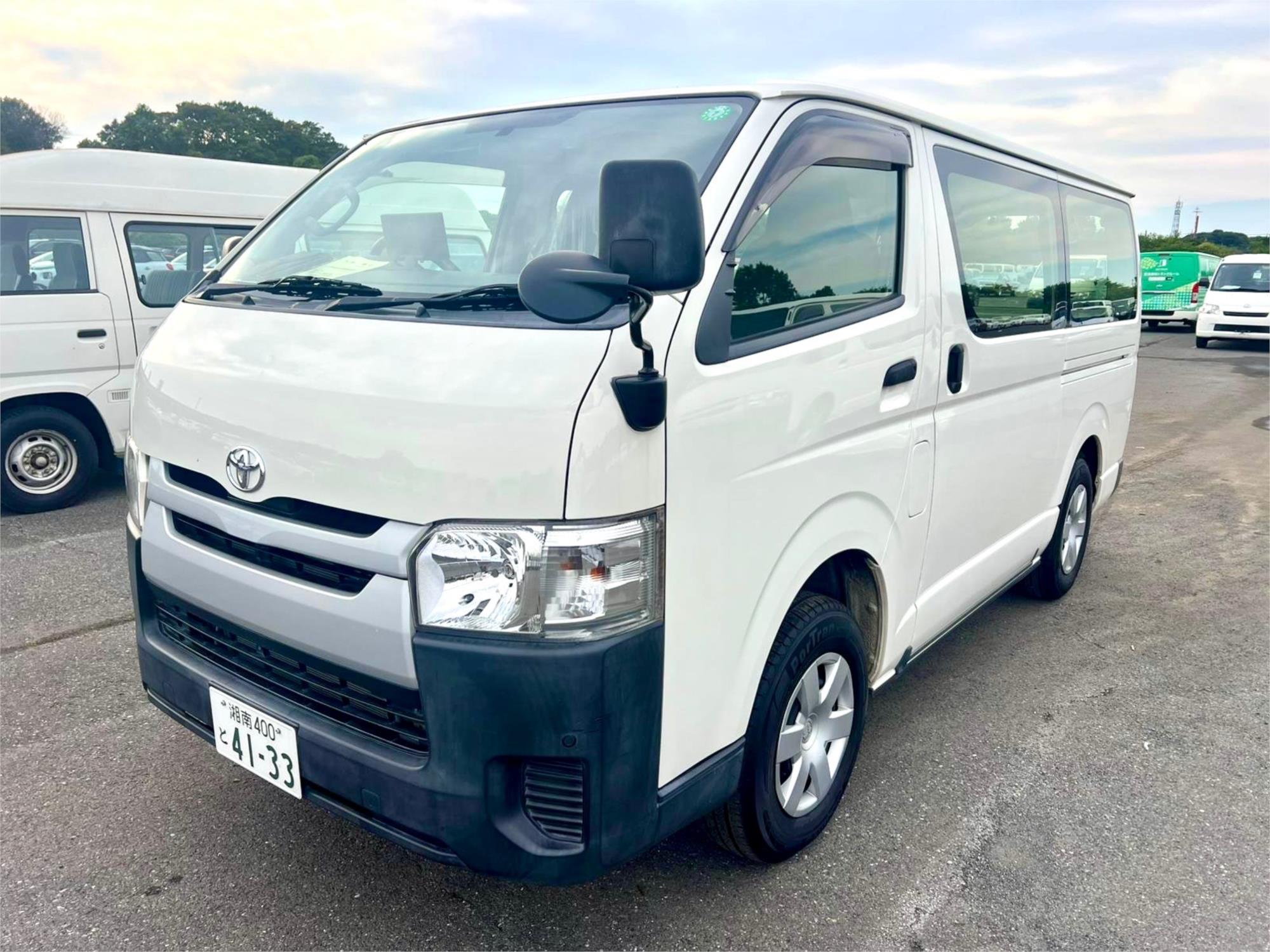2015 TOYOTA HIACE KDH206R MY15 REGIUS ACE DX 4WD MANUAL VAN