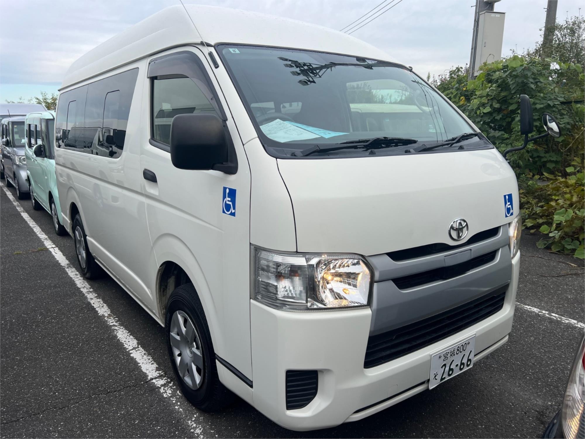 2018 TOYOTA HIACE GDH206 6 SP AUTOMATIC VAN