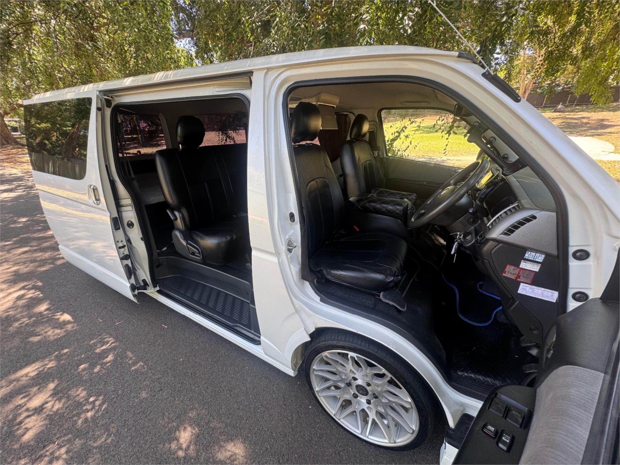 2013 TOYOTA HIACE TRH200 DX AUTOMATIC VAN