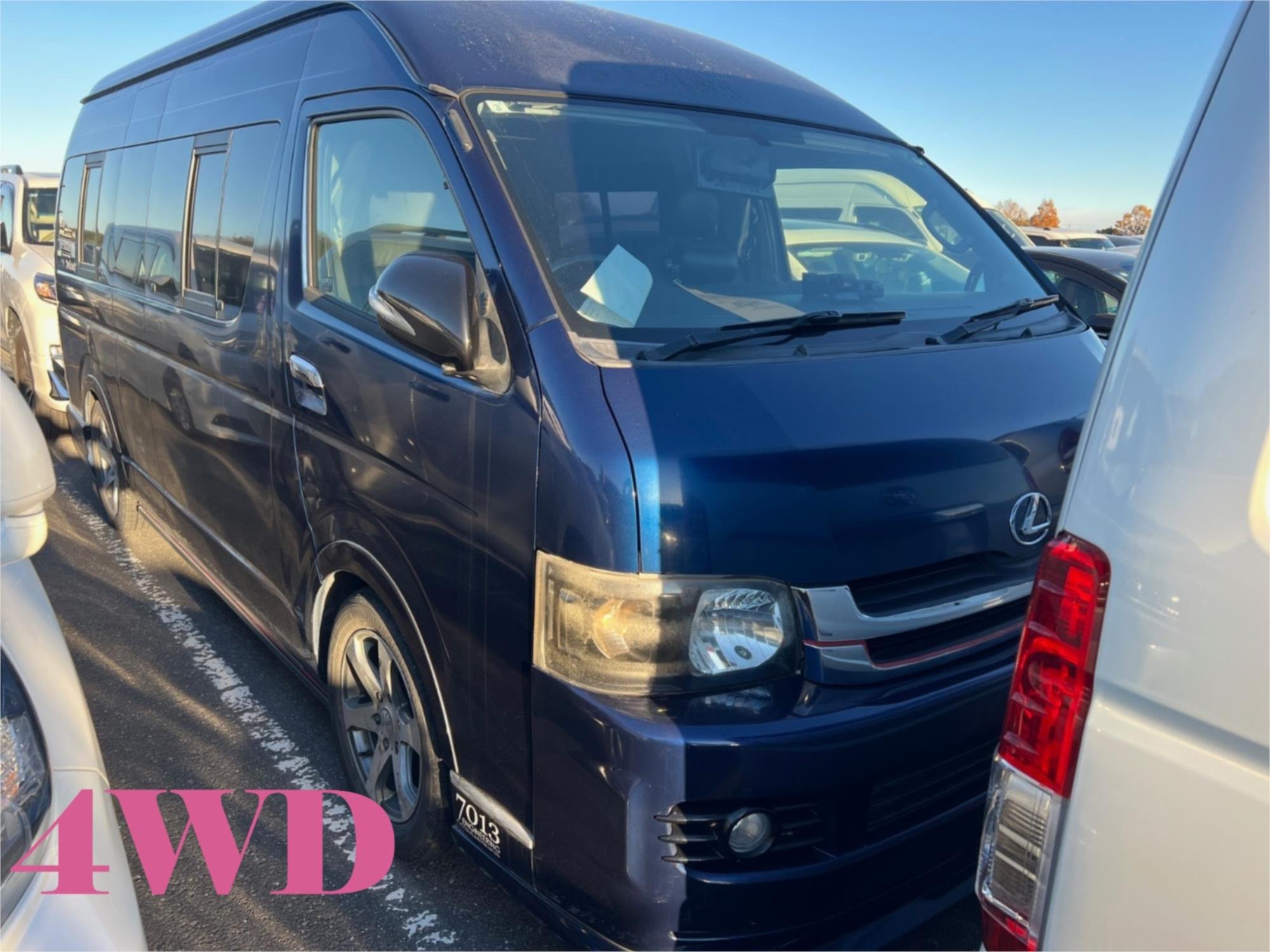 2005 TOYOTA HIACE TRH226R VAN