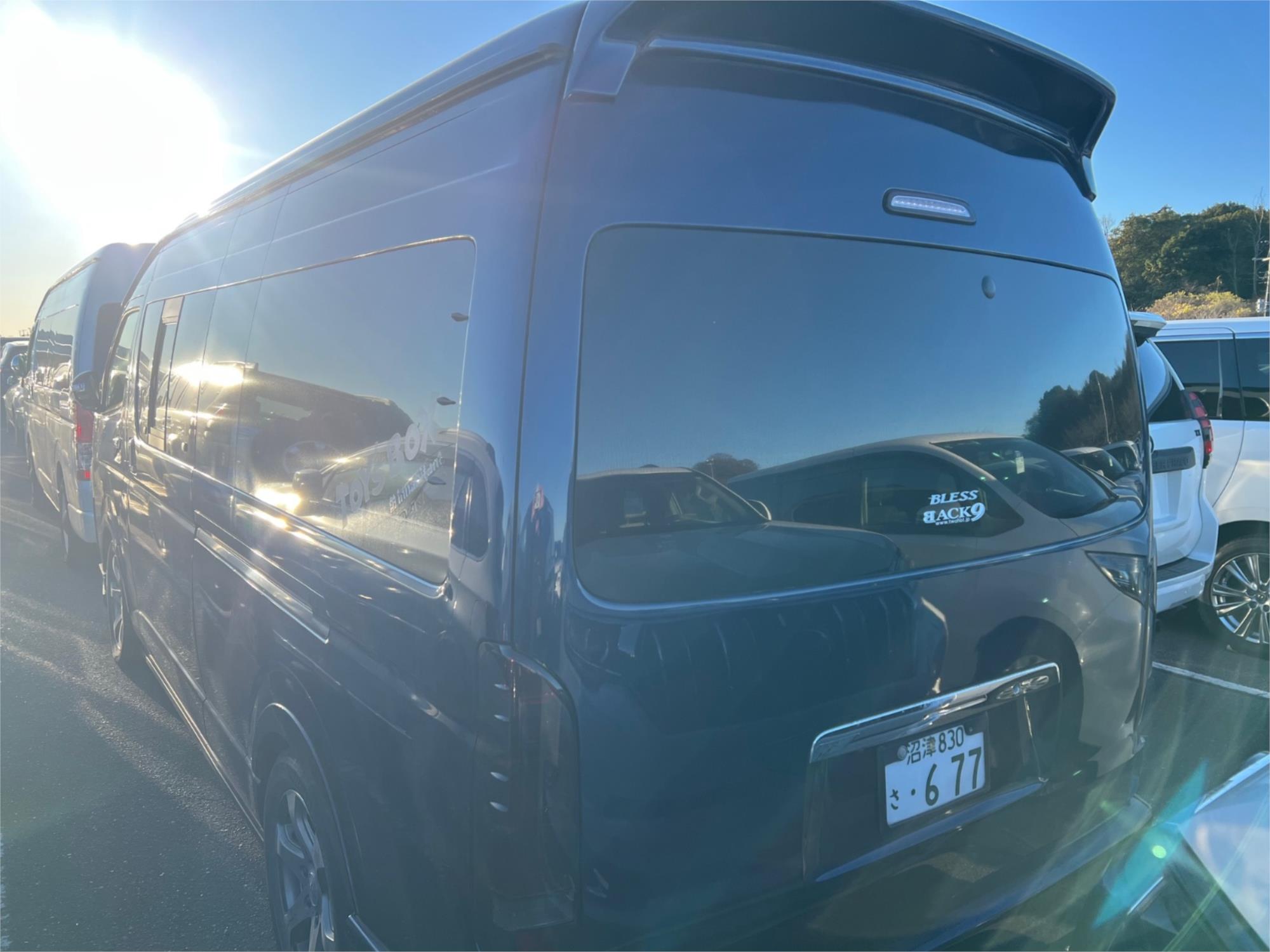 2005 TOYOTA HIACE TRH226R VAN