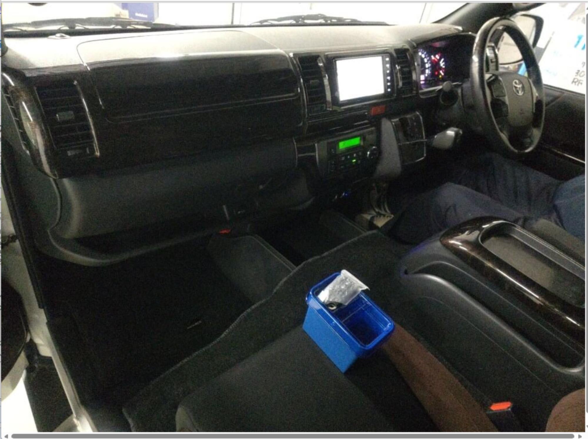 2019 TOYOTA HIACE GDH206R AUTOMATIC VAN