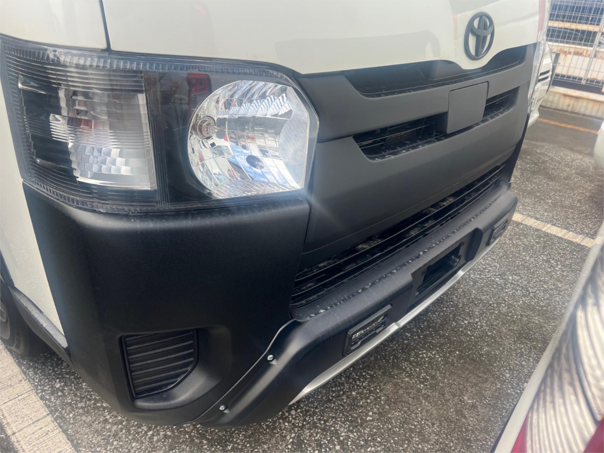 2018 TOYOTA HIACE GDH206 6 SP AUTOMATIC VAN