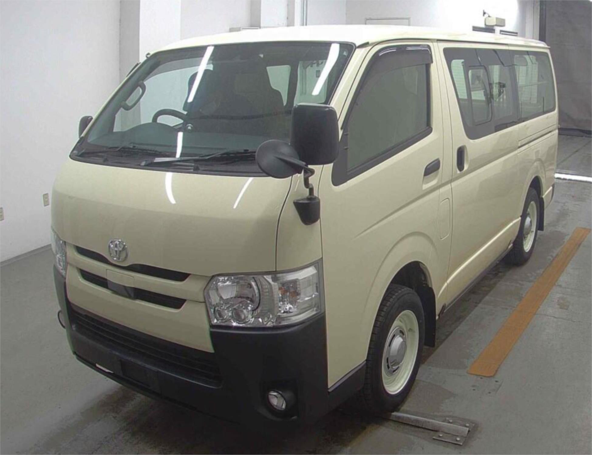 2018 TOYOTA HIACE GDH206 6 SP AUTOMATIC VAN