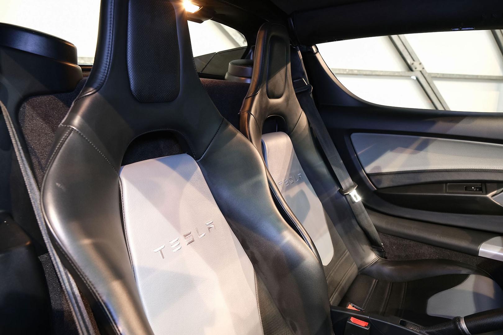 2012 TESLA SPORT 2.5 AUTOMATIC ROADSTER