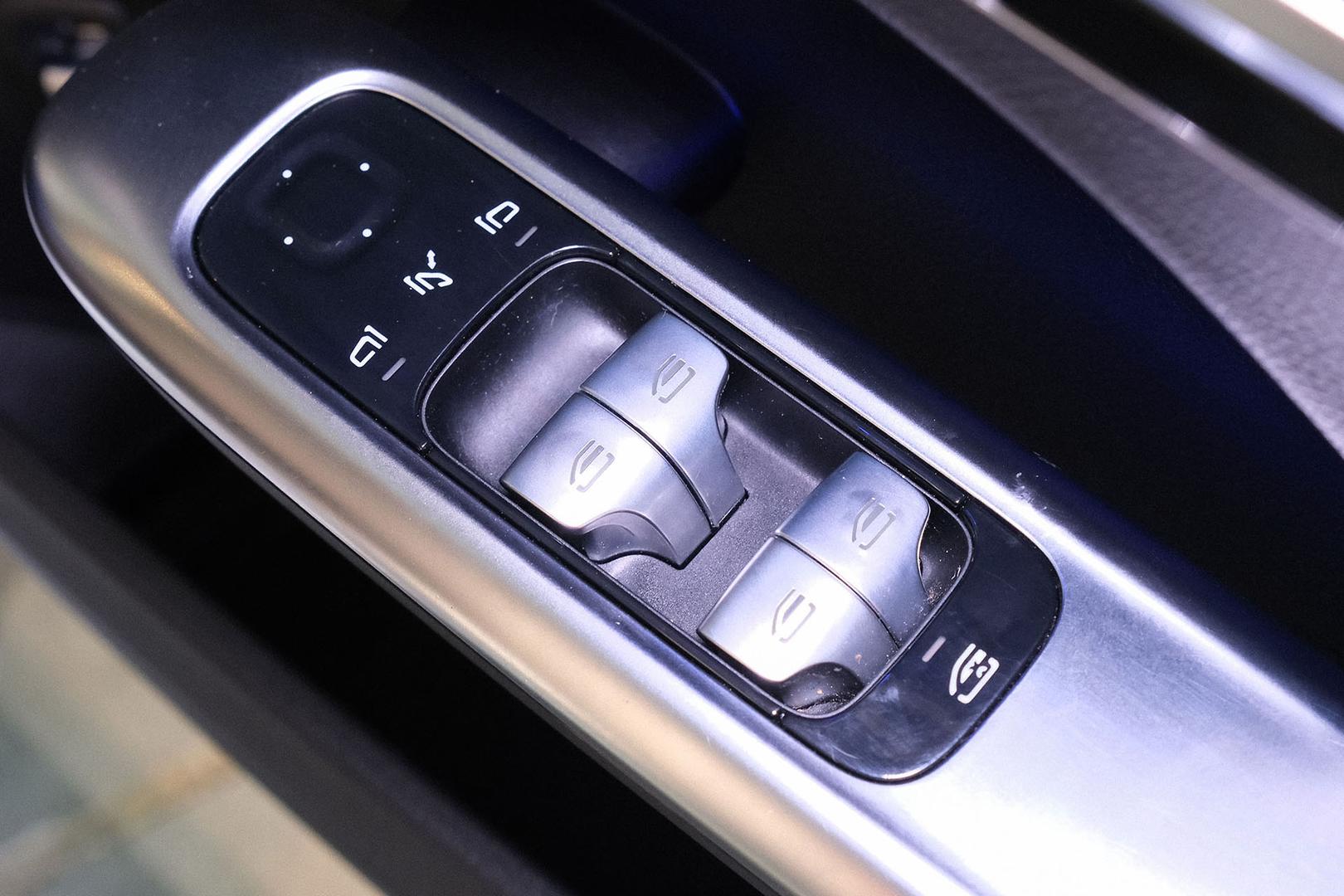 2021 MERCEDES-BENZ C-CLASS C300 AUTO SEDAN