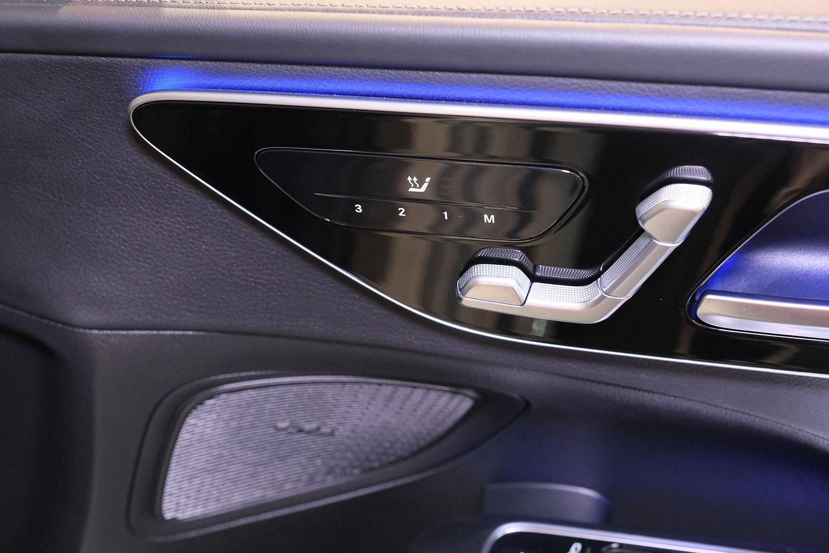 2021 MERCEDES-BENZ C-CLASS C300 AUTO SEDAN