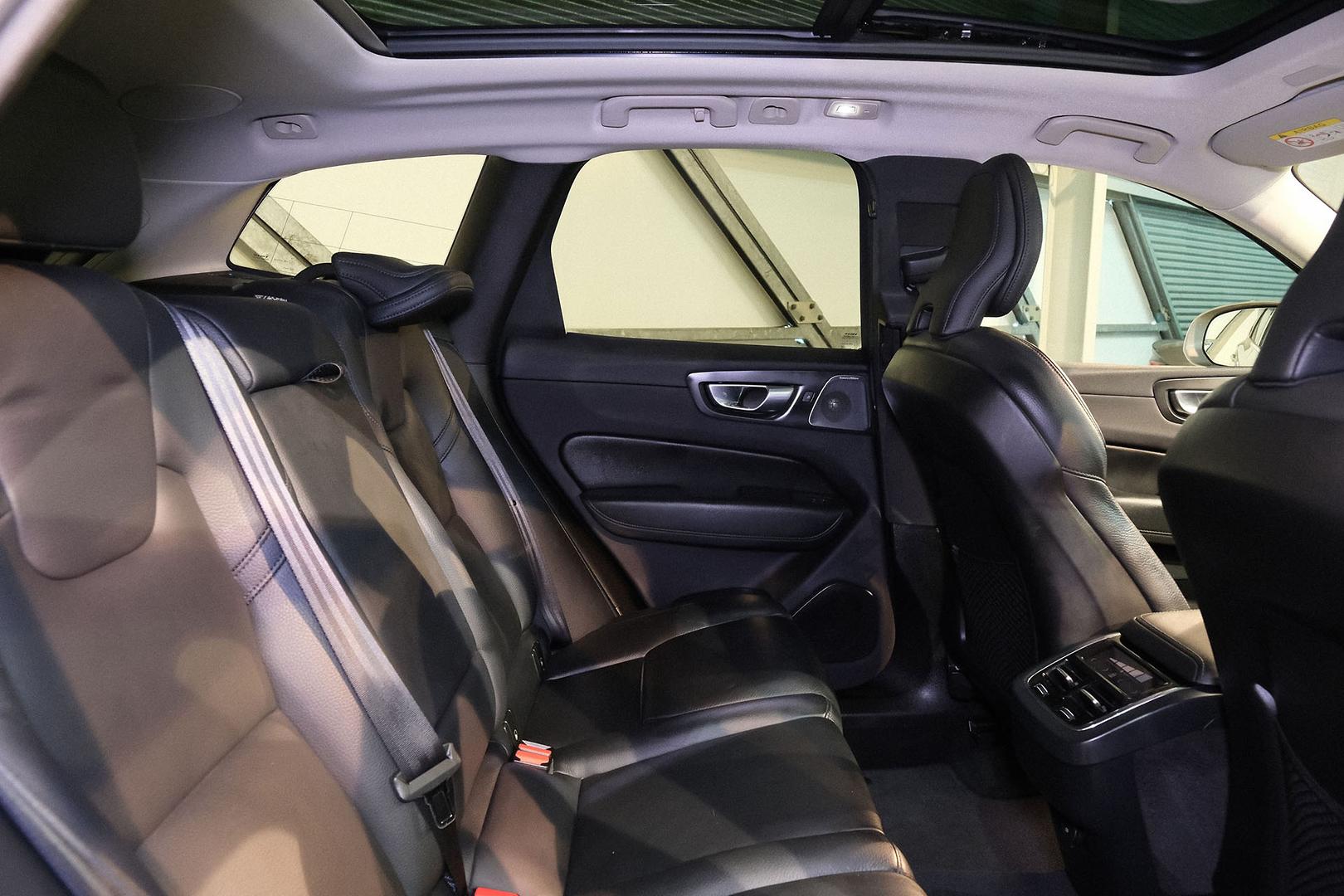 2023 VOLVO XC60 ULTIMATE B5 BRIGHT AUTO AWD MY23 WAGON