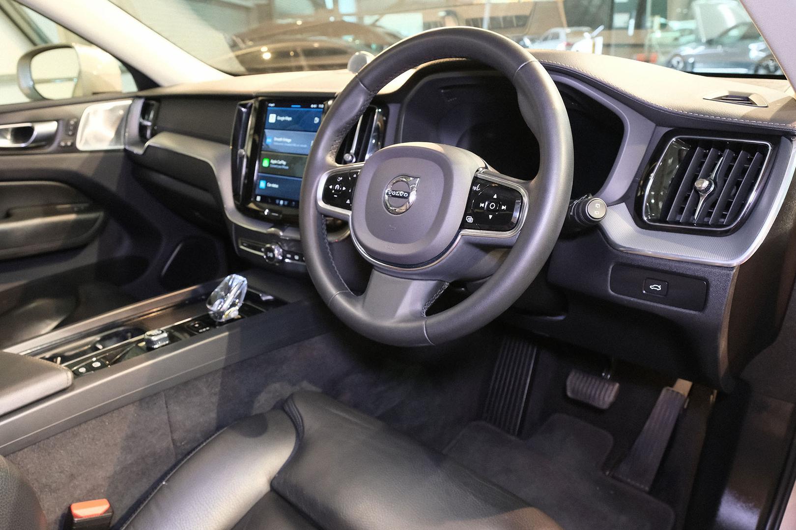 2023 VOLVO XC60 ULTIMATE B5 BRIGHT AUTO AWD MY23 WAGON