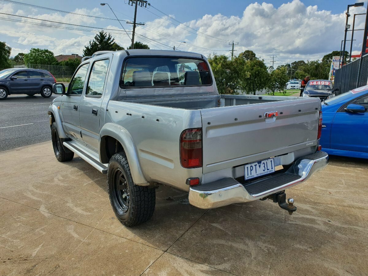 2004 TOYOTA HILUX KZN165R 5 SP MANUAL 4X4 4D DUAL CAB PICK-UP