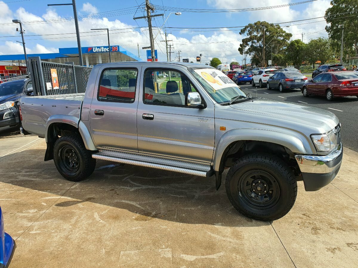 2004 TOYOTA HILUX KZN165R 5 SP MANUAL 4X4 4D DUAL CAB PICK-UP