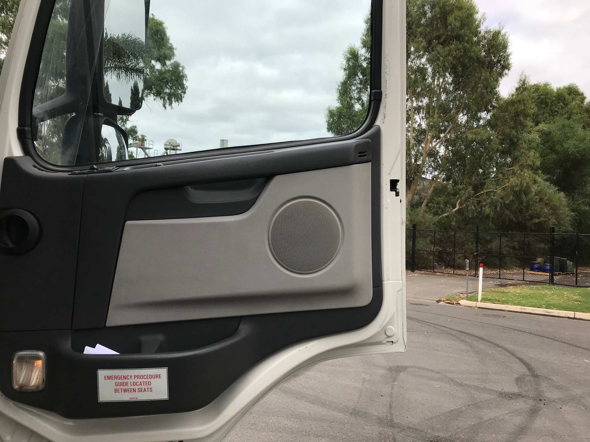 2010 VOLVO FM440 FM440 6X4 DAY CAB TRUCK AUTOMATIC PRIMEMOVER