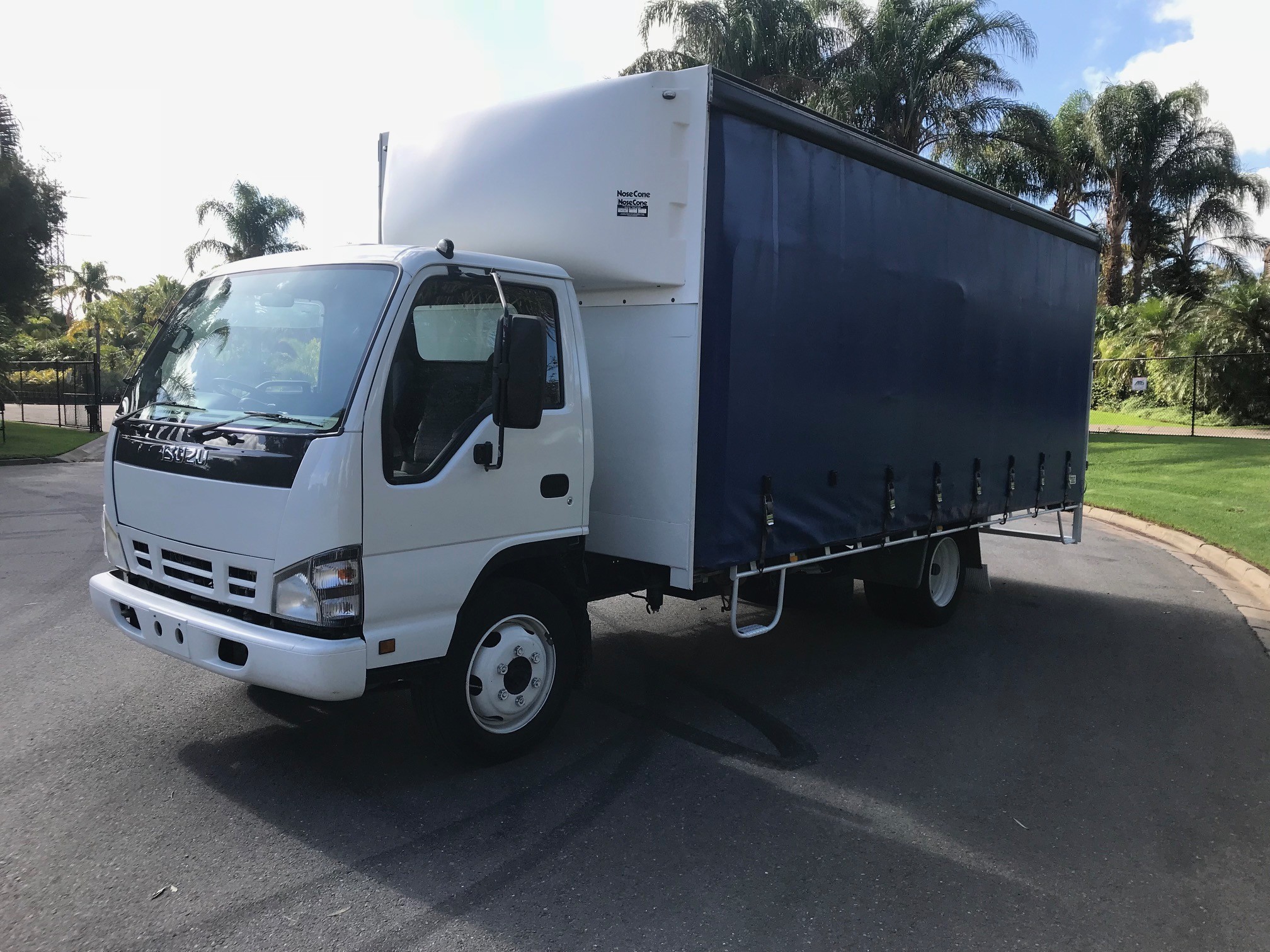 2006 ISUZU NQR TRUCK MANUAL CURTAINSIDER