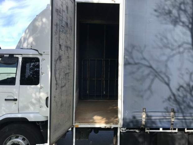 2009 UD PK10 PK 265 6X2 TRUCK MANUAL CURTAINSIDER