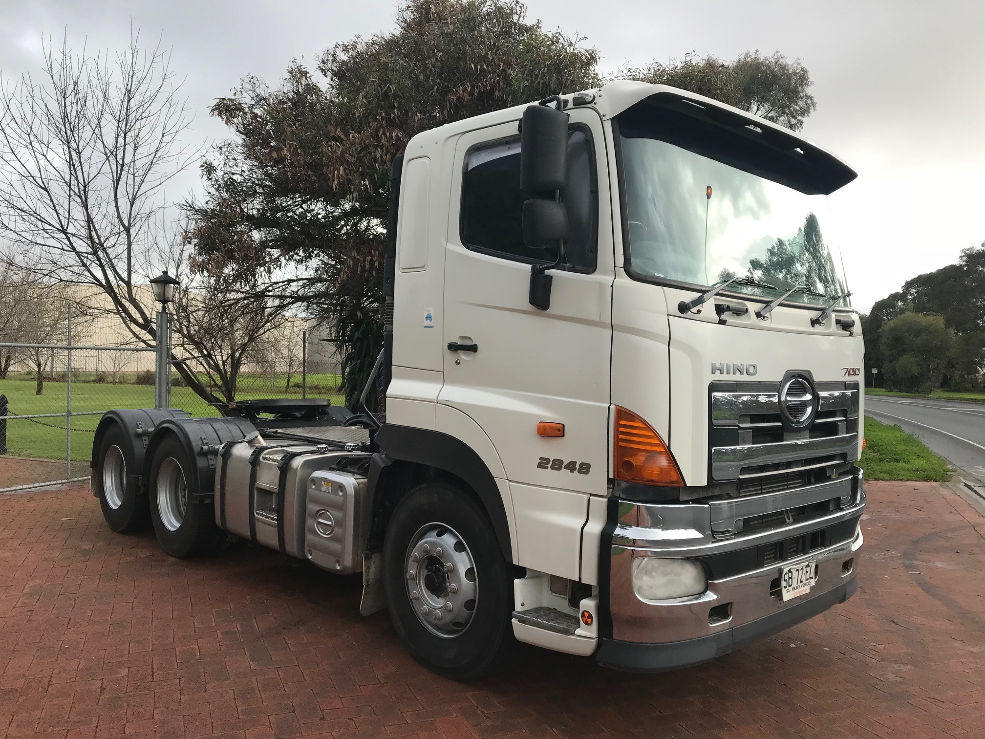 2010 HINO SS - 700 SERIES 2848 TRUCK AMT PRIMEMOVER