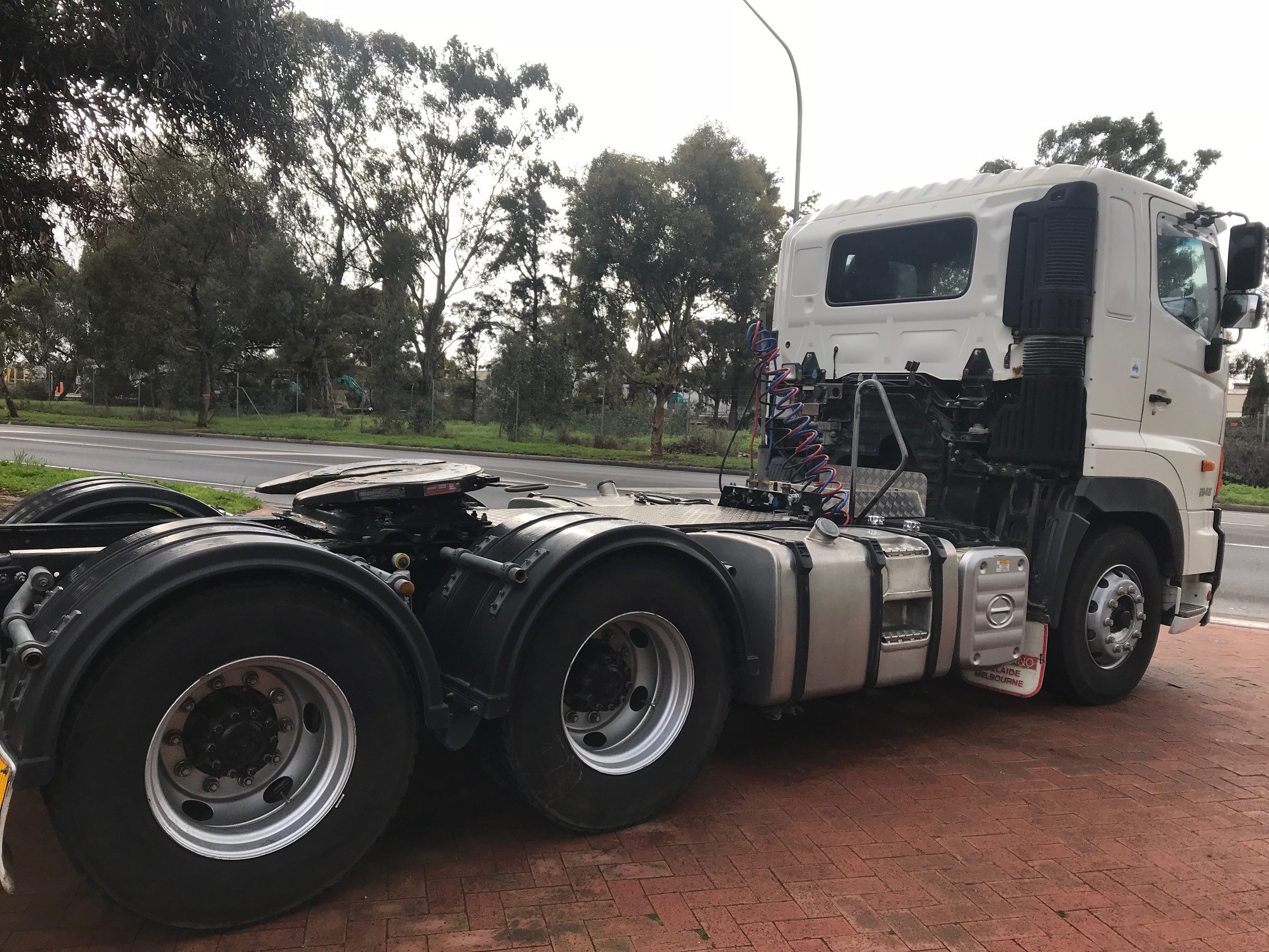 2010 HINO SS - 700 SERIES 2848 TRUCK AMT PRIMEMOVER