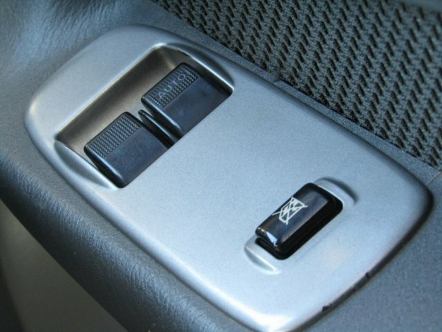 2004 MAZDA BRAVO B2600 5 SP MANUAL 4D UTILITY