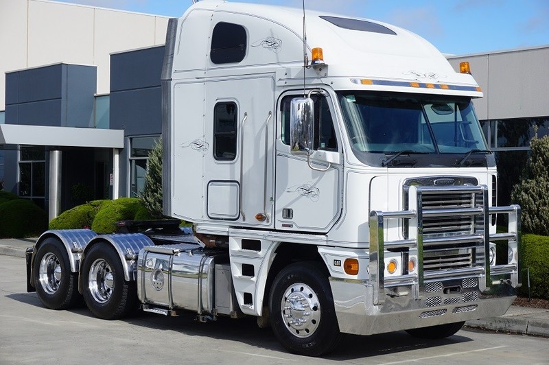 2007 FREIGHTLINER Argosy 110" Hi Cab Argosy Truck