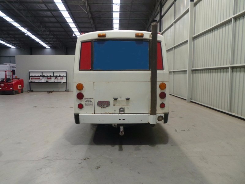 1984 HINO AC140 Bus